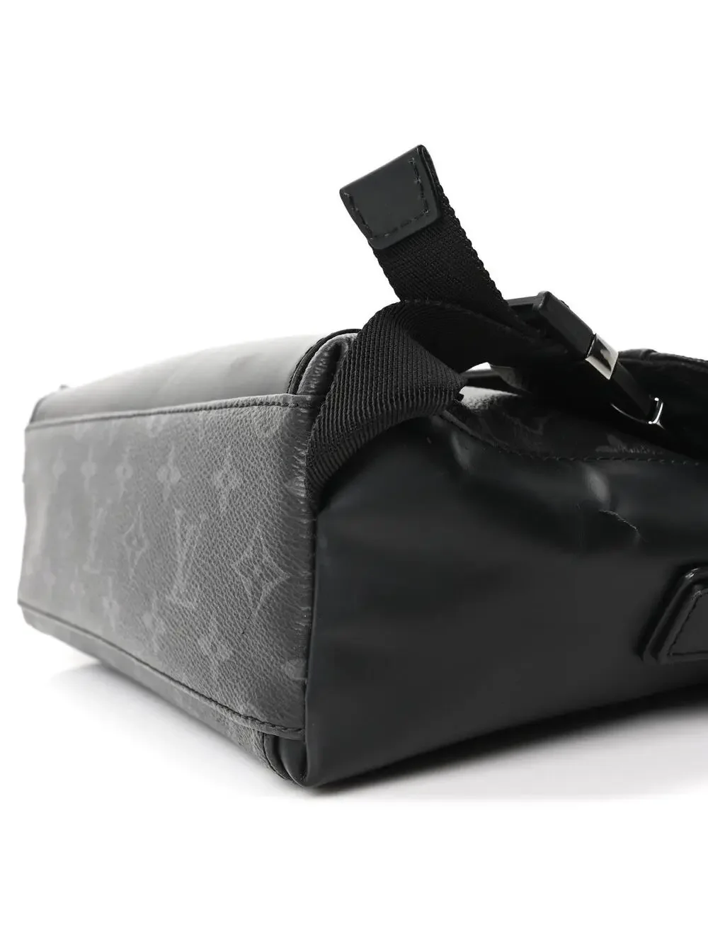 Louis Vuitton Eclipse Voyager Pm #329522L12B